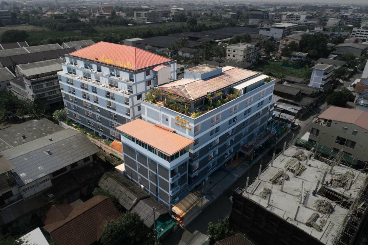 Penyos Service Apartment Banguecoque Exterior foto